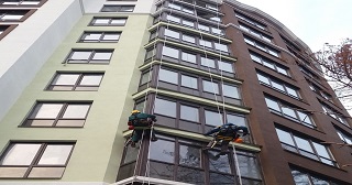 Установка крыши на балкон Мелеуз цена от 1019 руб. м/2.